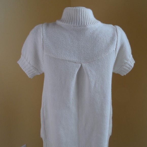 Pink Rose White Cardigan Sweater. - Picture 6 of 8